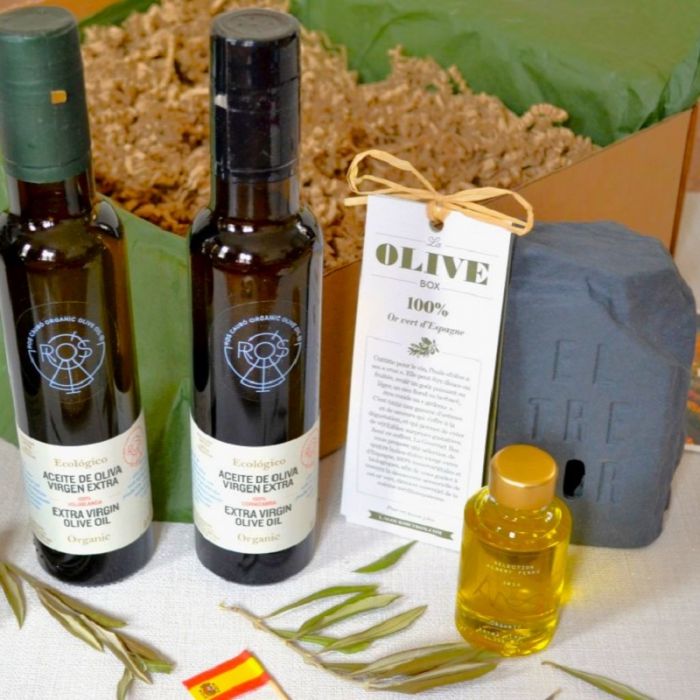 Un Coffret cadeau de dégustation d'huiles d'olives vierge extra